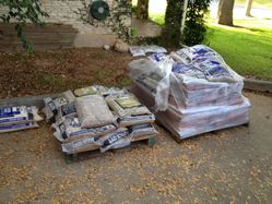 ../images/side-paving-stones/materials.250x187.jpg