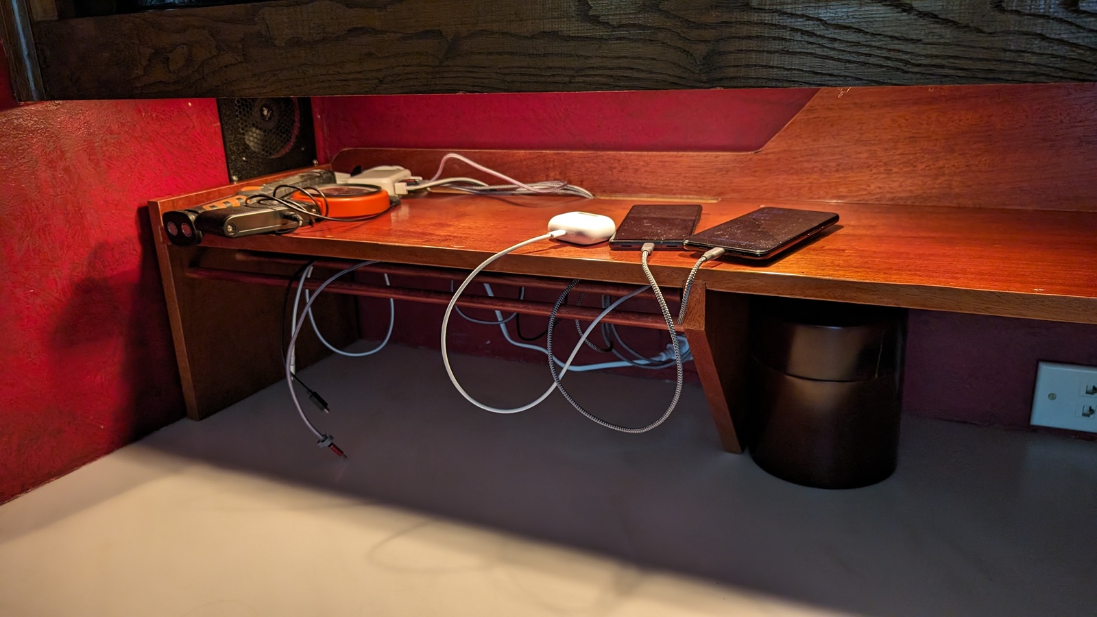 Kitchen Desk Organizer (March 2024)